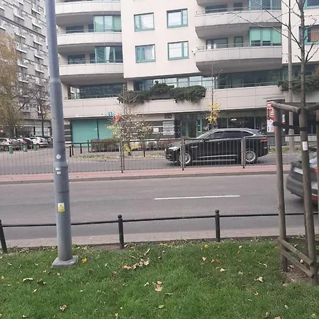 Grzybowska Rondo Onz דירה *